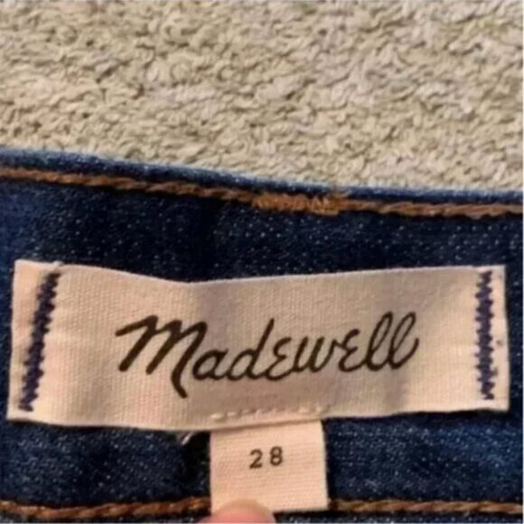 Madewell The Perfect Jean Short: Daisy Embroidered Edition High Waisted Size 28 - Picture 6 of 7